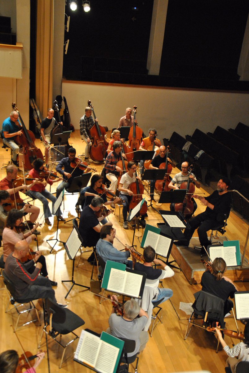orquestagranada's tweet photo. Continúan los ensayos #JosephSwensen dir. #JonathanSwensen cello, y la OCG 'Made in Rusia' 27/28OCT. 20:30h Entradas https://t.co/vrpiuSNgCY https://t.co/BEwGas5Ra5