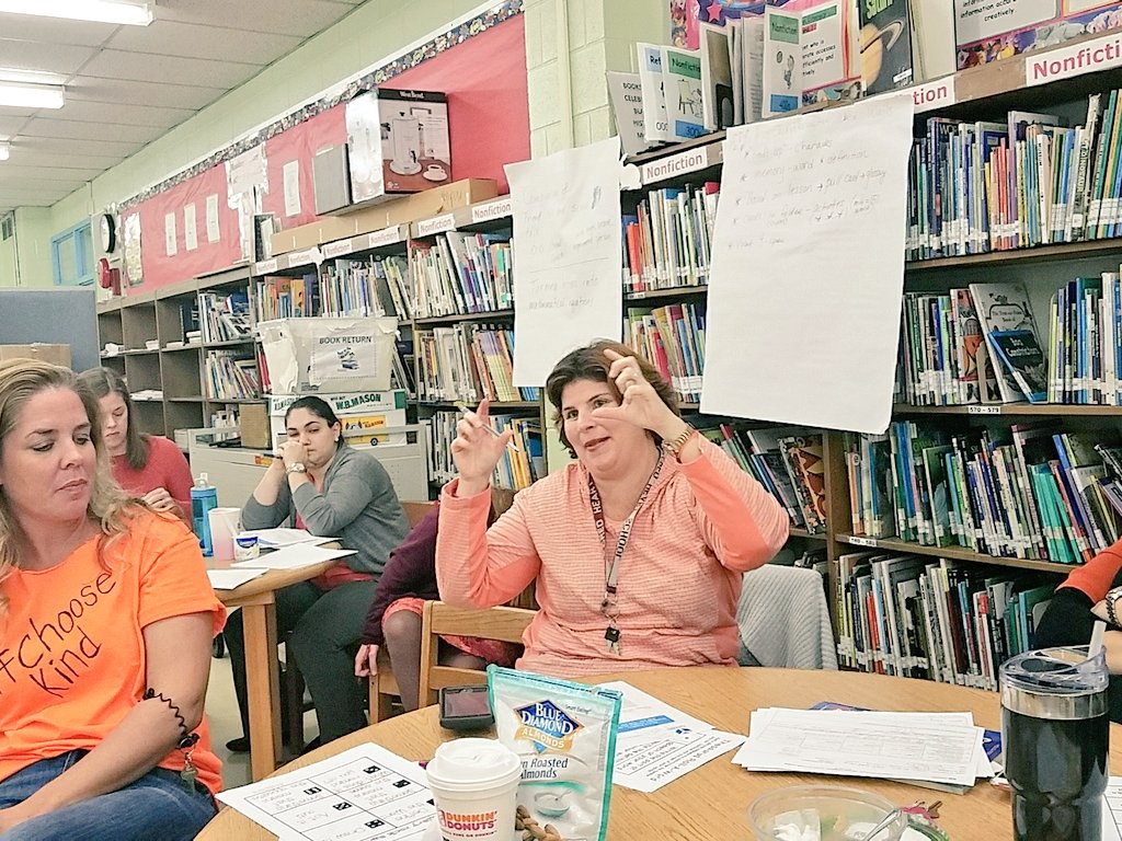 MLKAYonkers's tweet photo. How webuse our word walls! #MorningPD @YonkersSchools https://t.co/KZY7nifbqf