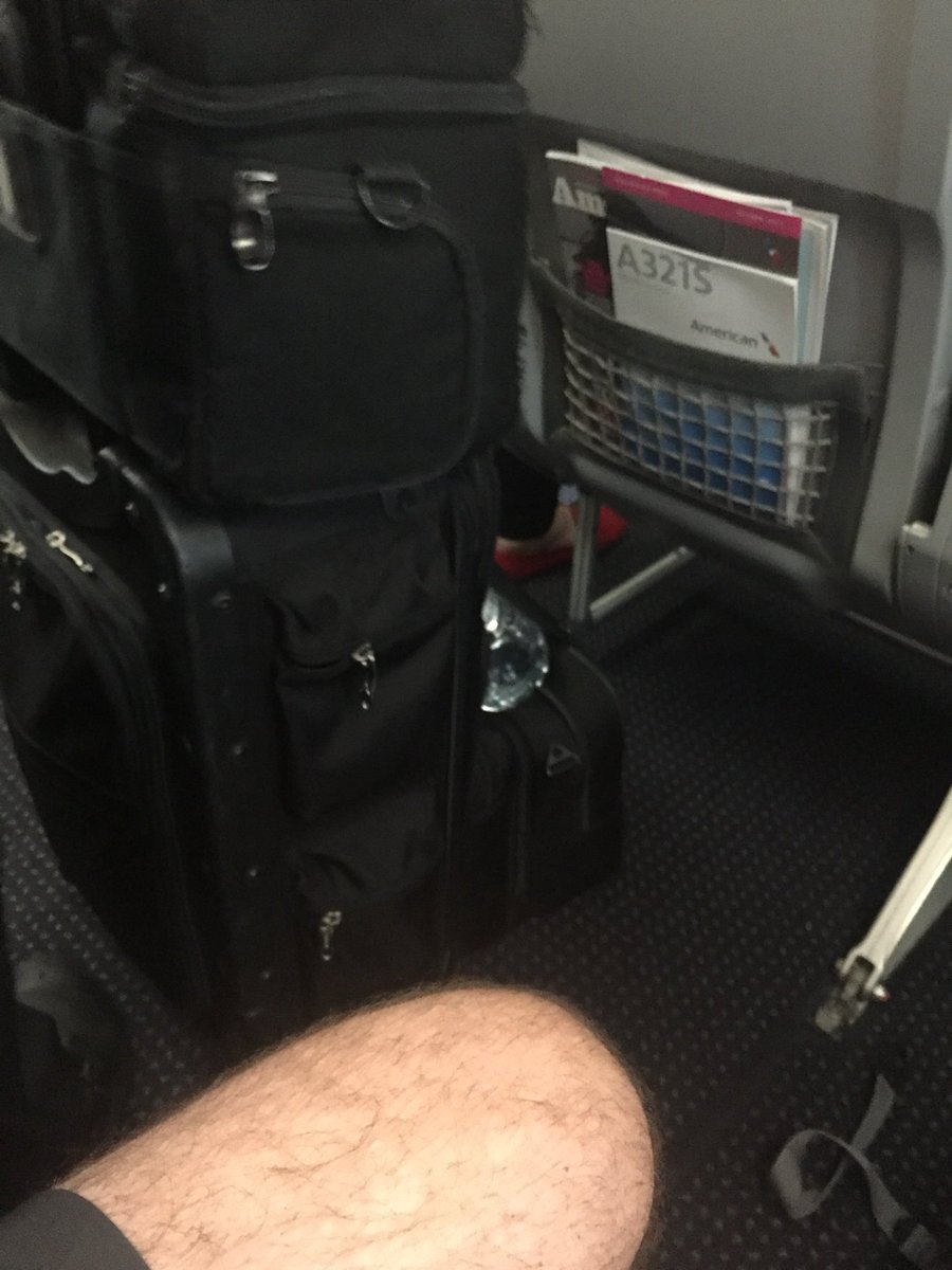 WLMartinComedy's tweet photo. Riddle me This @AmericanAir why does crew get to bring 3 carry on’s on a non-rev flight? Goose not good for the gander? #FlyingRules https://t.co/2L3VFIT3Wq