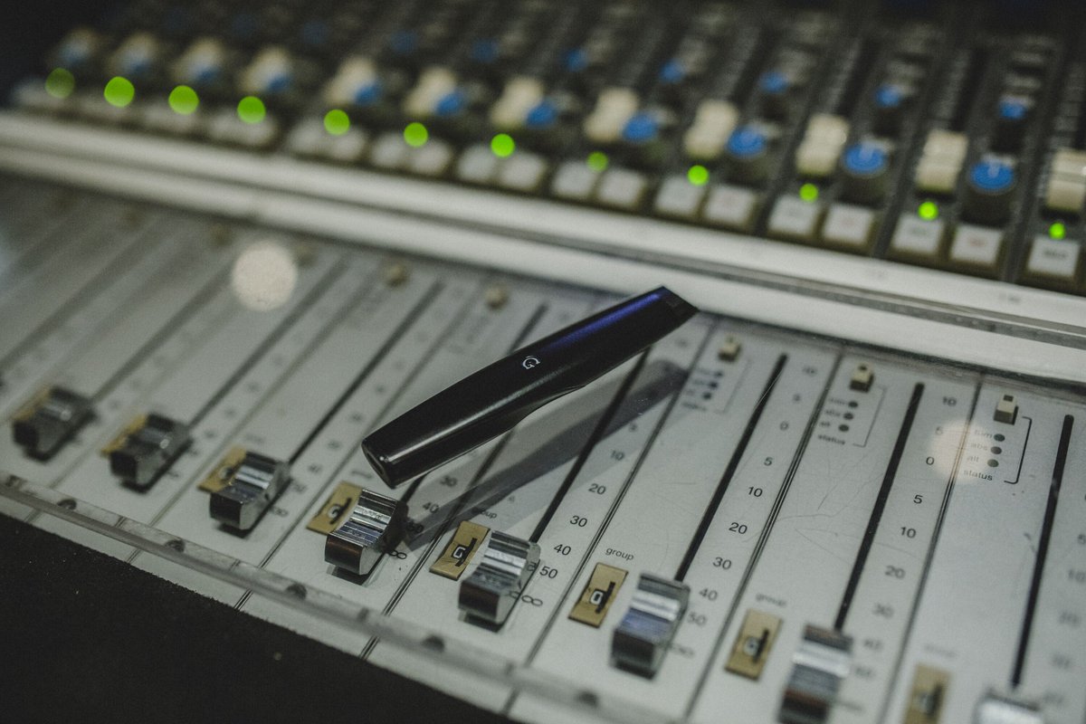 wizkhalifa's tweet photo. Coming soon. @GPen Gio. https://t.co/n8SL5GgAFY https://t.co/7EFNcTxiG6