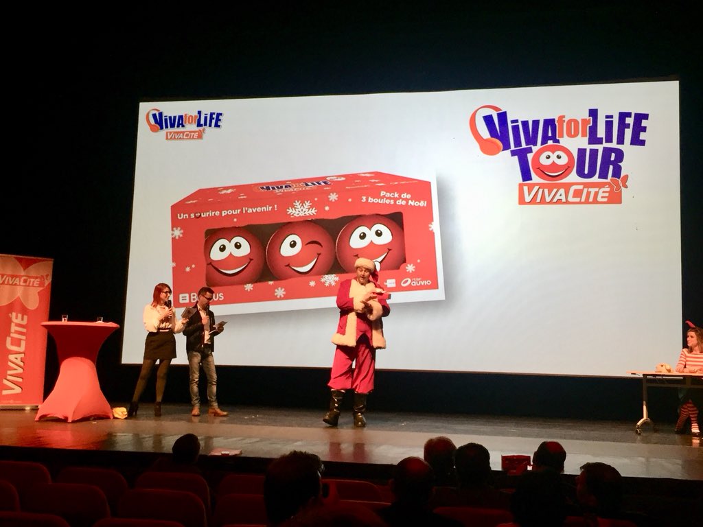 AnneCauchie's tweet photo. #Défi @Belfius @VivaForLife lancé par #BenjaminMarechal #pack #boules https://t.co/gQCmC99Jsk