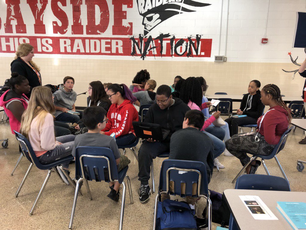 ehbeagle43's tweet photo. BMS book club. #bmsamazing #baysidemsvbcps #thatslit https://t.co/7C2KjlRExv