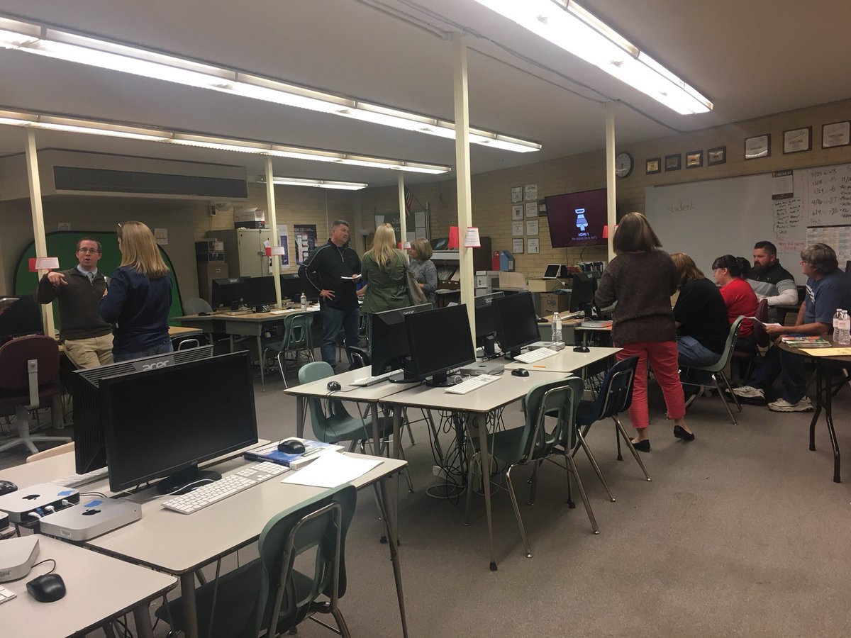 advocateadvice's tweet photo. S/O to @bethanynews @SwedeAdmissions @Mac_College for helping our Bullpups with the FAFSA #ApplyKS #bullpupsapply https://t.co/gRyHNgFuhm