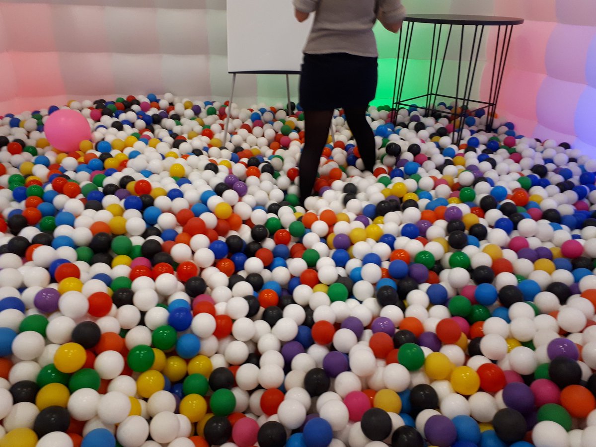 We have balls! Do you? fontyslef.nl/programma/ #werkenbijfontys #fontyslef #event