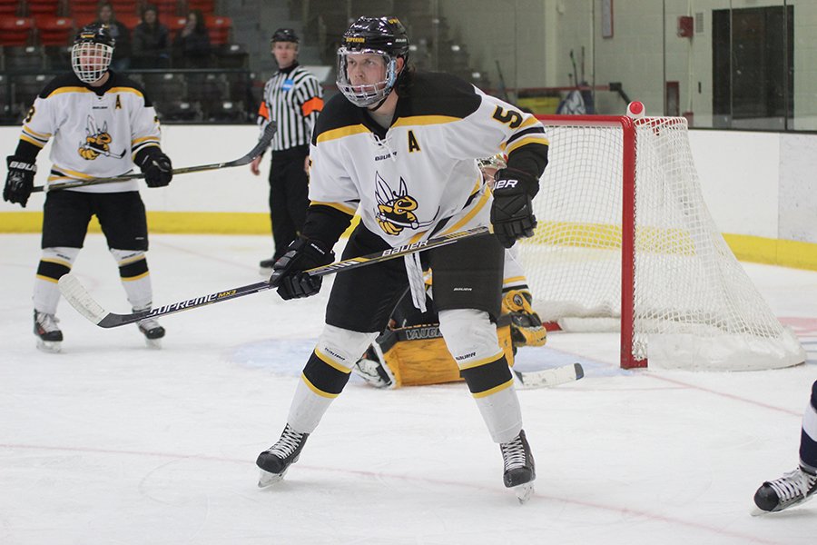 GarverOnKUWS's tweet photo. 30 Days of 'Jacket Hockey - 2: In 2016-17 @shands_92 joined Dale Lupul as the only 2 players in school history to be 4-time All-WIAC picks. https://t.co/HWtIcNeTvp