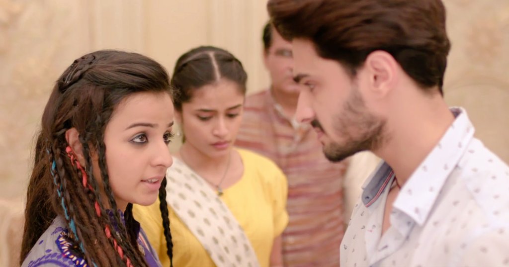 Rkc241's tweet photo. Battle begins for the heirship✌ #RishtonKaChakravyuh #goals #StarPlus https://t.co/XLr2o8pIxp