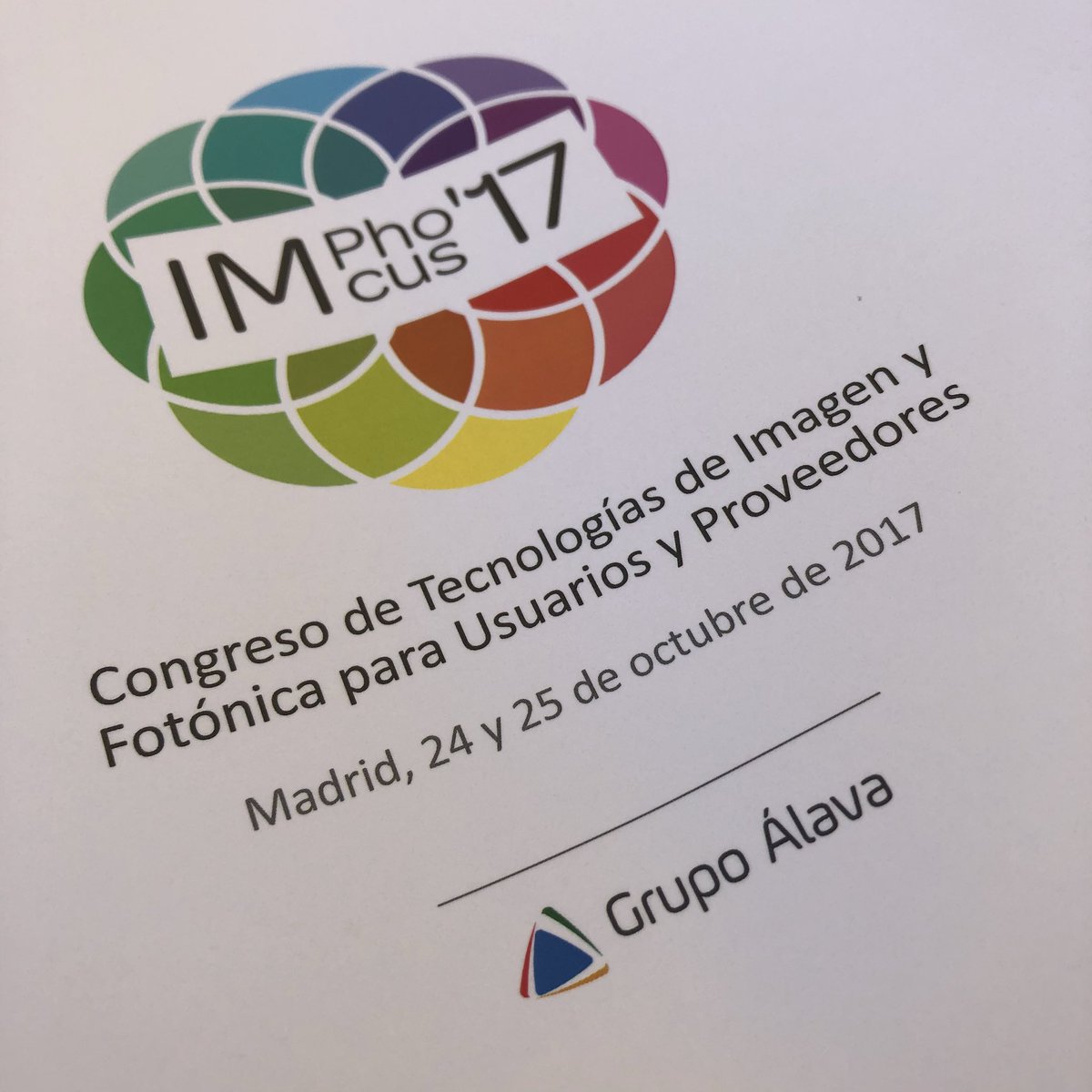 C_AunioN69's tweet photo. Gran ambiente y excelente participación de profesionales y aficionados a la tecnología en #imphocus17 de Grupo Álava 👏🏻🔝🕹🚁📀🎙💻👏🏻 #grupoalava https://t.co/4Fiy6vw9Qx