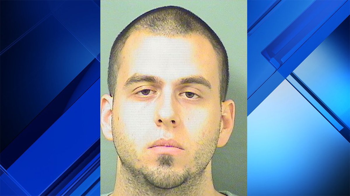 Deerfield Beach man lured women into becoming sex slaves, investigators say bit.ly/2z6vRZZ?source… https://t.co/Jt2hyd9Vv5