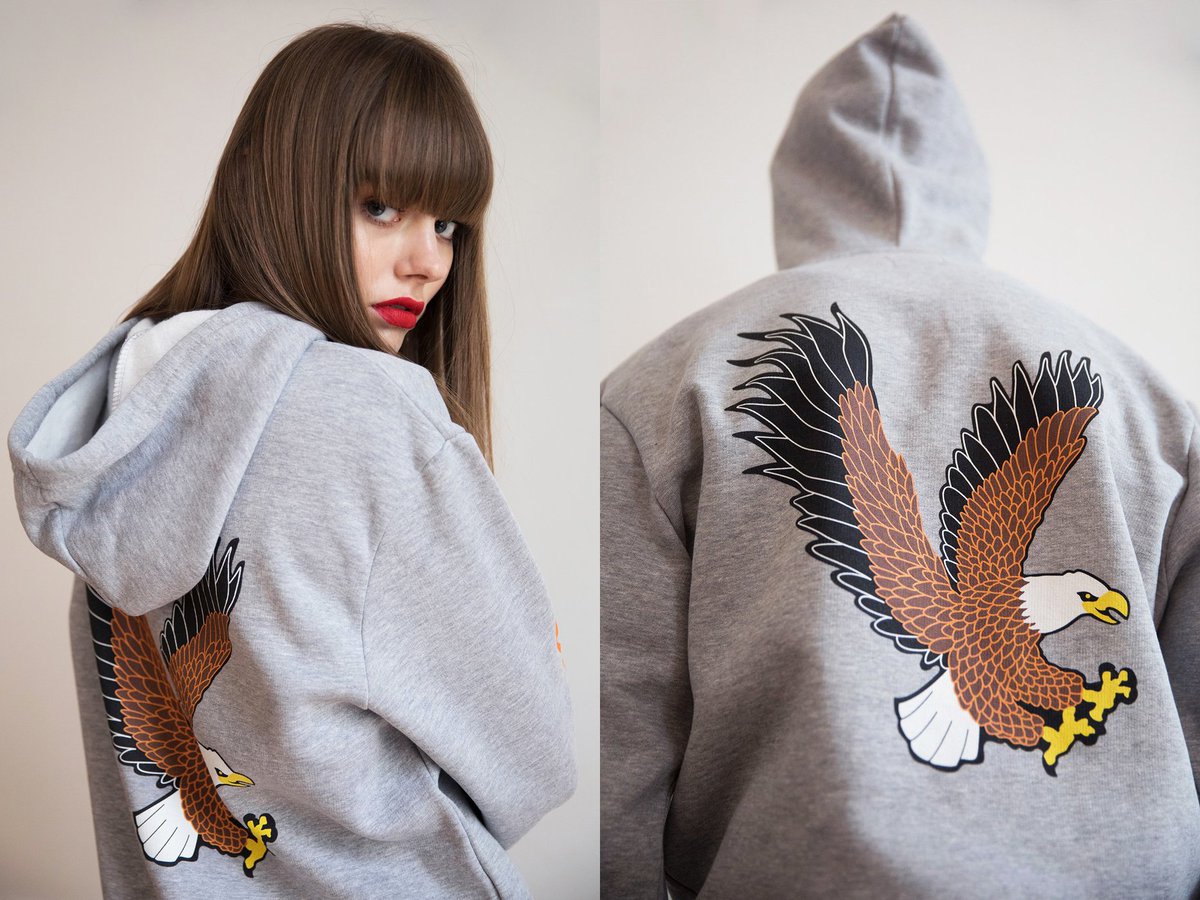 Grey hoodie with eagle printed in the back, available in "America" collection https://t.co/xT0AP1zEah only on @radshop #radshop https://t.co/uzMem4wDjH