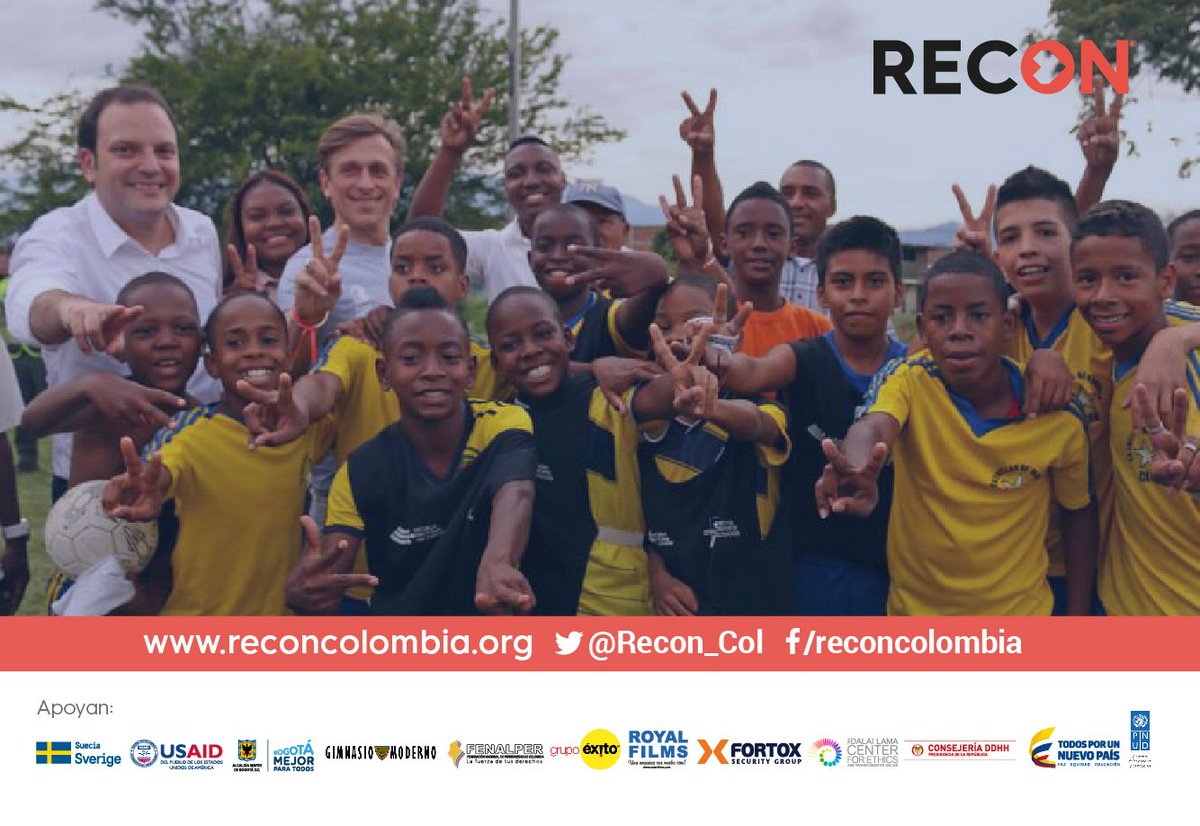 Recon_Col's tweet photo. “Hay diez mil modos de ocuparse de la vida y de pertenecer a tu época” Participa en nuestra convocatoria #RECON2017 https://t.co/AxHzRM5tKh https://t.co/kkepwNezFA