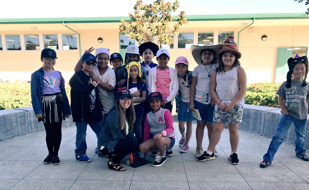 RascalDavies's tweet photo. Room 13 is putting a "cap on drugs"! 👒👑⛑🎩 #RedRibbonWeek #FutureIsKey #StayDrugFree @RascalPride https://t.co/tX1vQgDNma