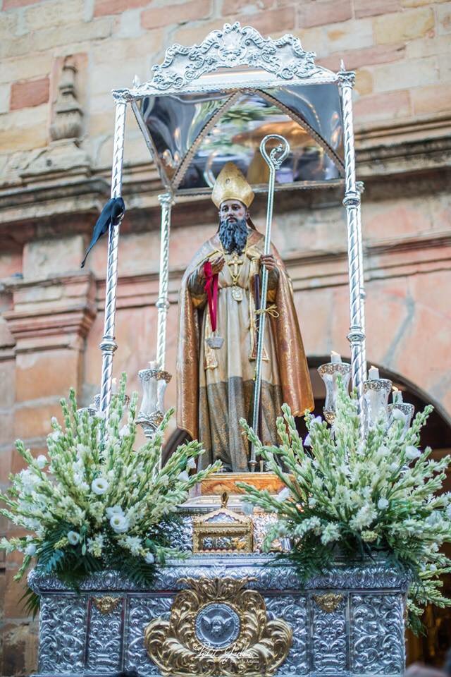 Modelo de caridad !!! Glorioso protector de Marmolejo !!