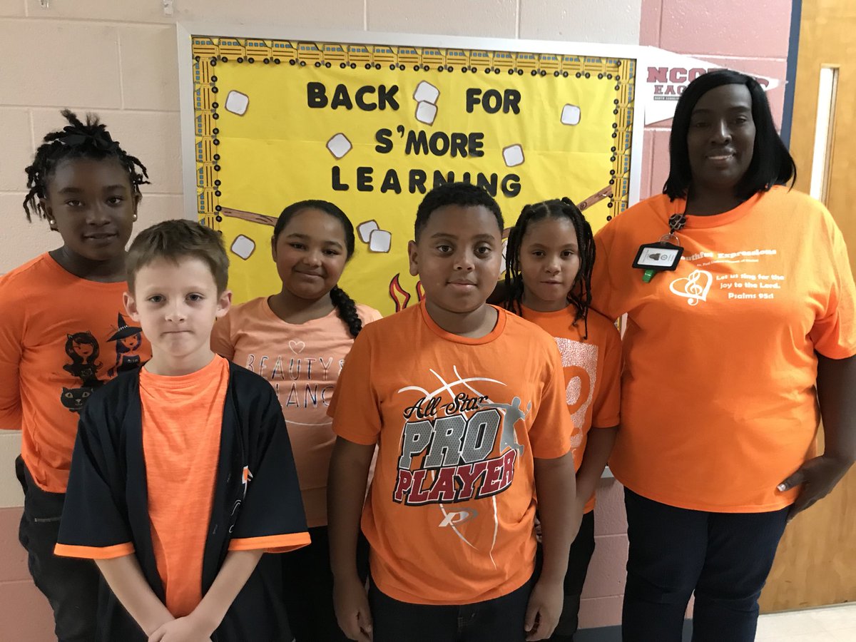 Kabriel123's tweet photo. Mrs. Murphy’s 3rd grade class supports the Anti Bullying Day as they all wear orange. #VanceCoProud #WatchUsSoar #BelieveIt #ZebVanceEagles https://t.co/GJgMiu0qeG