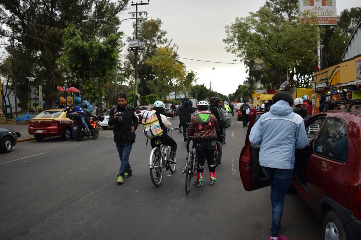 elpoderdelc's tweet image. ¡Arranca el #DesafíoModal 2017! ¿Qué transporte será más rápido y eficiente en la #CDMX? 🚌🚘🚲🛵
