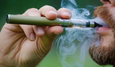PunchlineGlos's tweet photo. Cross-party MPs to carry out an inquiry into e-cigarettes amid concerns...
#ecigarrette #vape #stoptober
Read more: https://t.co/UtHFYS6yTB https://t.co/a13Q9A7YiH