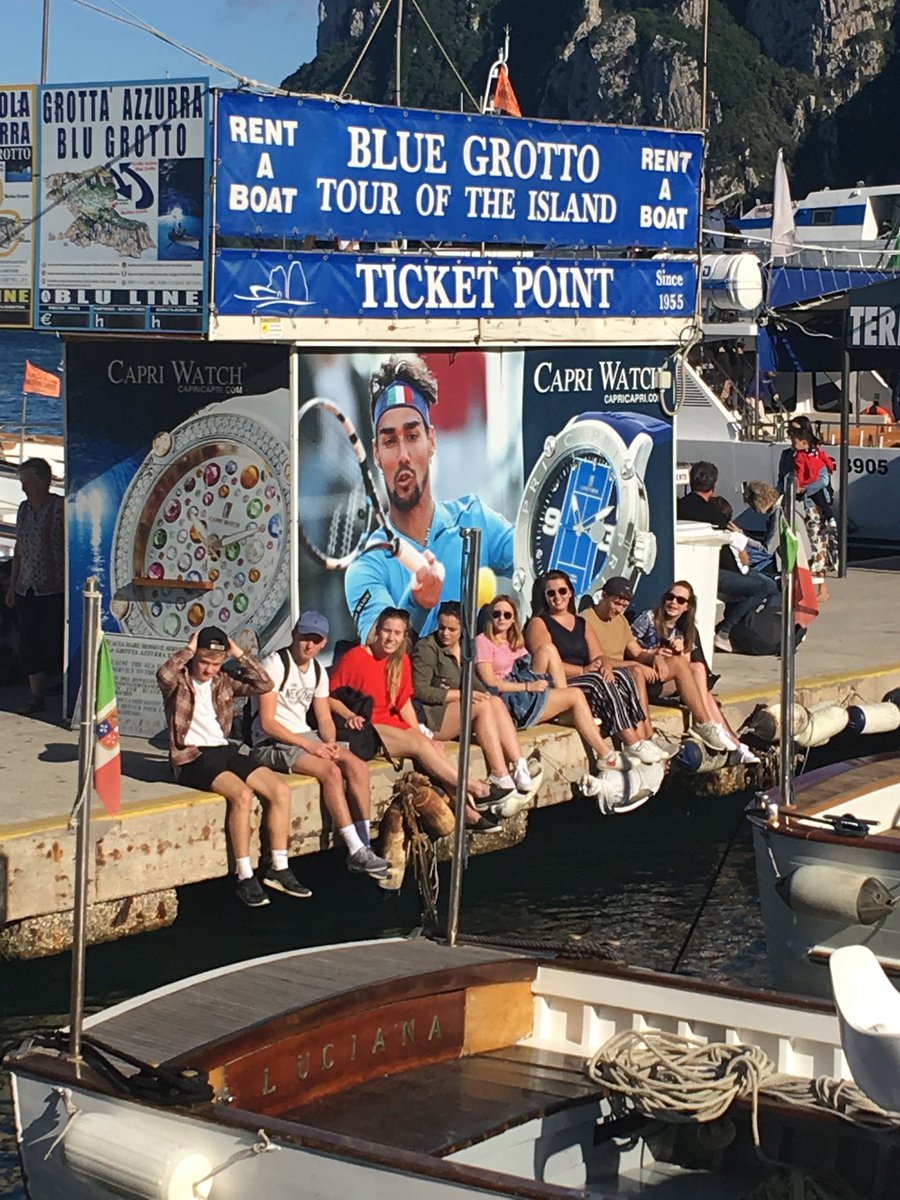 WriGeog's tweet photo. Students enjoying a sunny day on the Island of Capri ☀️🌊⛰ #Napels2017 https://t.co/QAVEeHkmXT
