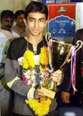 PankajAdvani247's tweet photo. Exactly 14 years ago! October 25th, 2003, won my 1st major 🏆-- the IBSF World Snooker C'ship 😀 #thisdaythatyear #timefliessofast https://t.co/ghhZKX14Uy