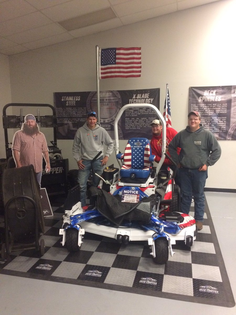 kylemab's tweet photo. Union FFA touring Dixie Chopper manufacturing plant! @UnionHighCats https://t.co/EyuGFtYNYf