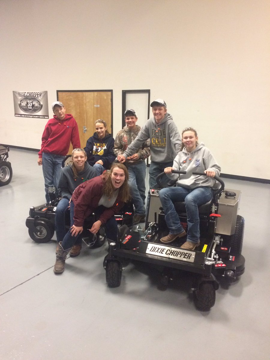 kylemab's tweet photo. Union FFA touring Dixie Chopper manufacturing plant! @UnionHighCats https://t.co/EyuGFtYNYf