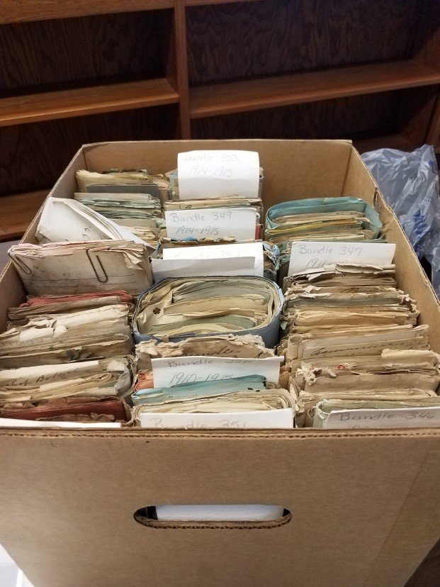 KYStateArchives's tweet photo. 100+ year old civil cases waiting to be indexed for our judicial database. #KDLA #KYArchivesTakeover https://t.co/w8yxBljNSc