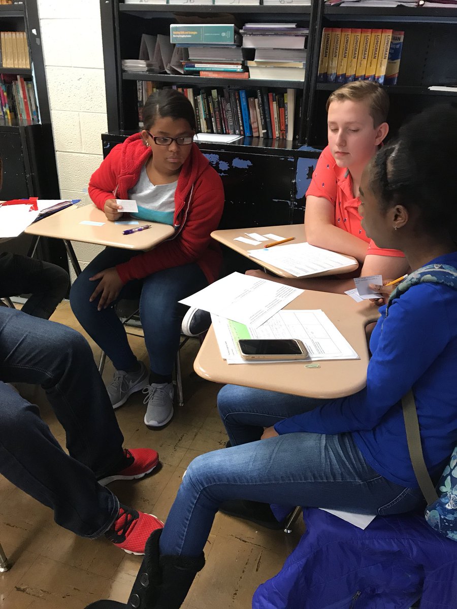 FHS_Instruction's tweet photo. Students #collaborate to #citeevidence #avid #ela https://t.co/aeAK3NpSZd