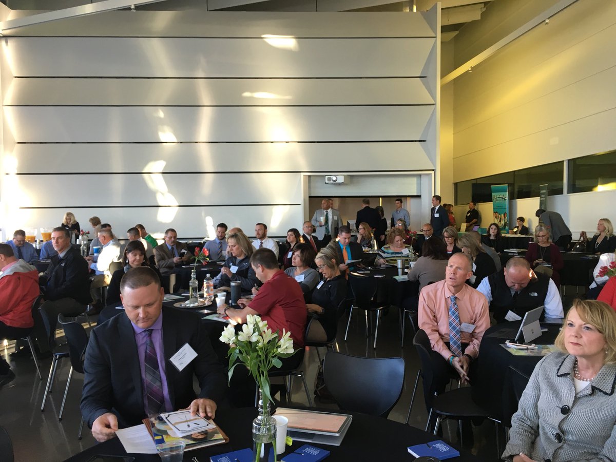 casas_jimmy's tweet photo. Jacked to be a part of #OASSP this morning in beautiful Oklahoma City. Ready to remind our state principals why we need them to be great! https://t.co/jbIaUbACPf