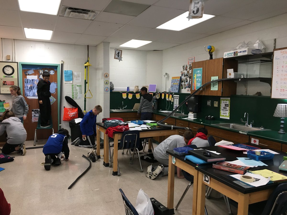 SLMaynard14's tweet photo. Designing roller coasters for energy unit. Great seeing them excited about learning!#energyfun https://t.co/UwLsGFkNnF