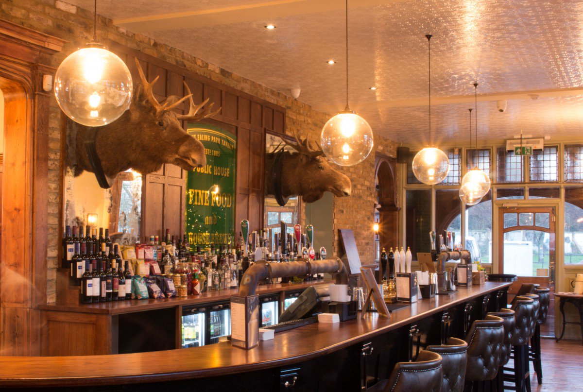 mywestlondon's tweet photo. Gather #Together2017 your 5 smartest #Friends and join us as our Pub #quiz makes a #triumphant return. https://t.co/xBZZQpwtnC #southealing https://t.co/PGR3uJflK4