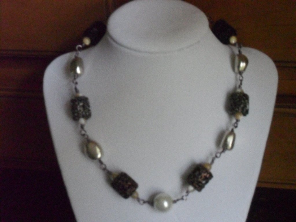 BeadzStudio's tweet photo. #sold https://t.co/SCx4v3VL92