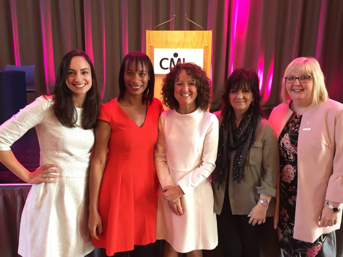 scotland_cmi's tweet photo. Our v own fearless Leader @positivelyliz with 4 other fearless leaders @Kate_Bassett @jnthomas4 @AlisonMMcGregor &amp; @noseybesom #ScotConf17 https://t.co/WCBzNsL6F6