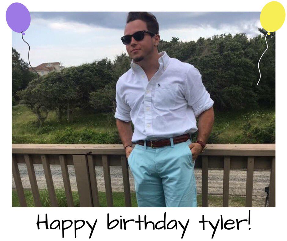 PSP_ea's tweet image. Happy birthday to one of our initiates, Tyler! Have a good day 🎉🎁🎈