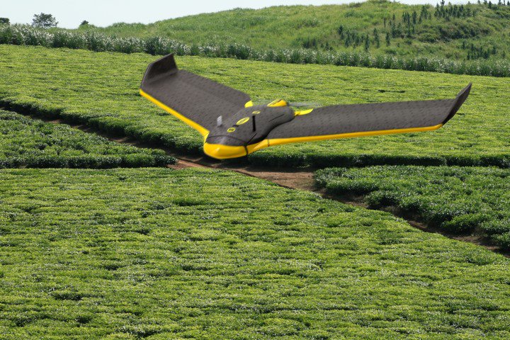 AttGen Githu Muigai approved legal framework 4 operating #drones, pushing Kenya closer 2 allowing their civilian use goo.gl/u9YFWT