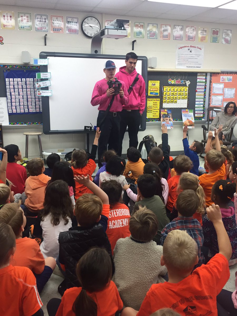 MissKovacic's tweet photo. Thanks to @SterlingFire for coming to teach our first graders about fire safety! @ALG_LCPS https://t.co/WGMU7drTGr
