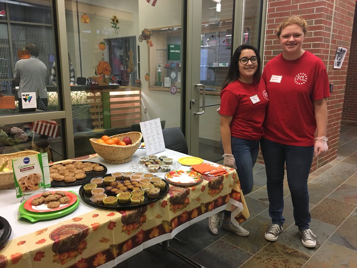 GraftonGuide's tweet photo. Special shoutout to @grafton_FCL for being such a huge help! https://t.co/HwYZZjs6q3