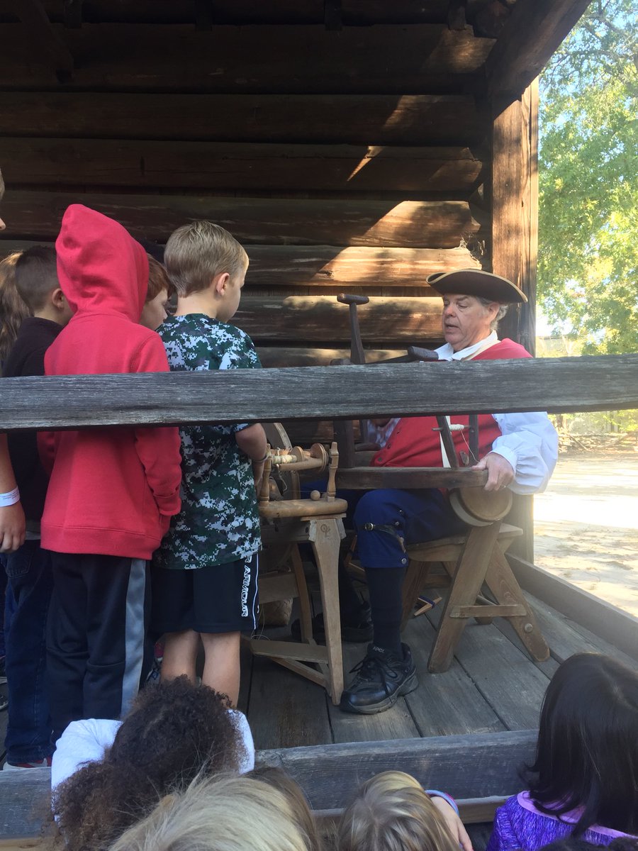 MrsOsment_RCE's tweet photo. Learning about long ago at the Lex. Cty. Museum #OneRCE https://t.co/WGUnFJIPex