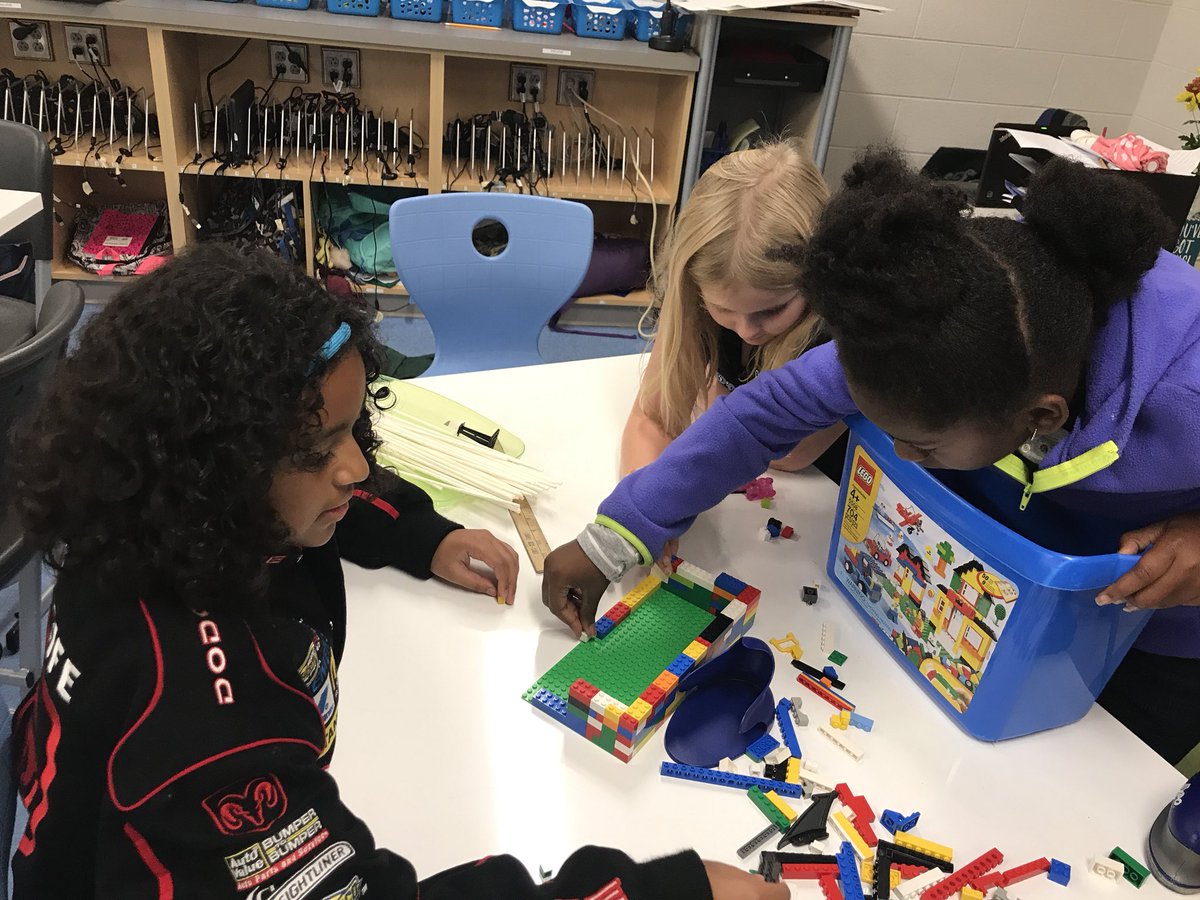 MsCGlover's tweet photo. #GlobalMakerDay challenge: make a rectangular prism that can hold cotton balls and is no longer than 5 inches and no wider than 8.5 inches https://t.co/gHugWDHiMd