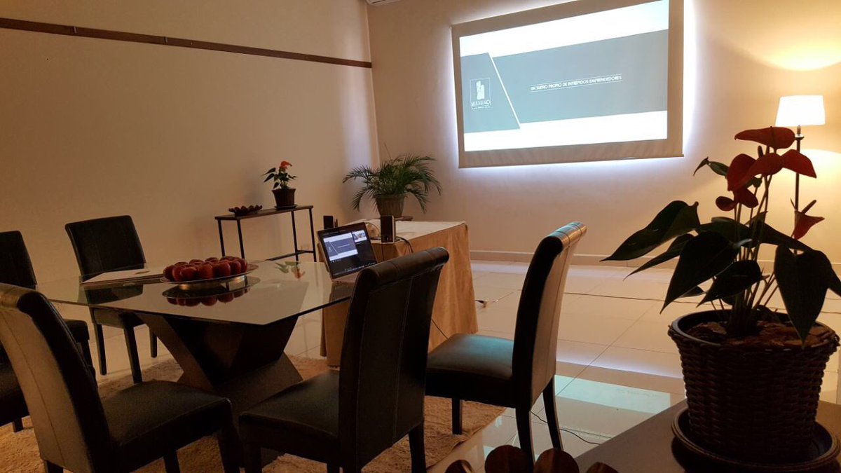 HotelCochabamba's tweet photo. ¡Tenemos 10 salones a tu disposición, nosotros nos adaptamos a tus necesidades!
Conoce nuestro #CentroInternacionalDeConvenciones #meeting https://t.co/fujCEaFjgA