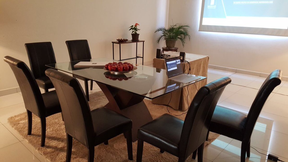 HotelCochabamba's tweet photo. ¡Tenemos 10 salones a tu disposición, nosotros nos adaptamos a tus necesidades!
Conoce nuestro #CentroInternacionalDeConvenciones #meeting https://t.co/fujCEaFjgA