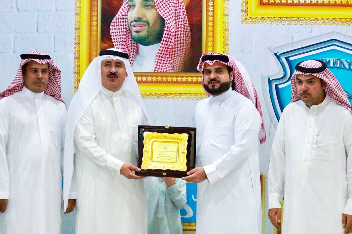 تكفل عضو شرف النادي الأستاذ عايد خليف الشمري بشراء تذاكر لقاء #الباطن والرائد غدا الخميس ضمن الجولة الثامنة من الدوري السعودي للمحترفين