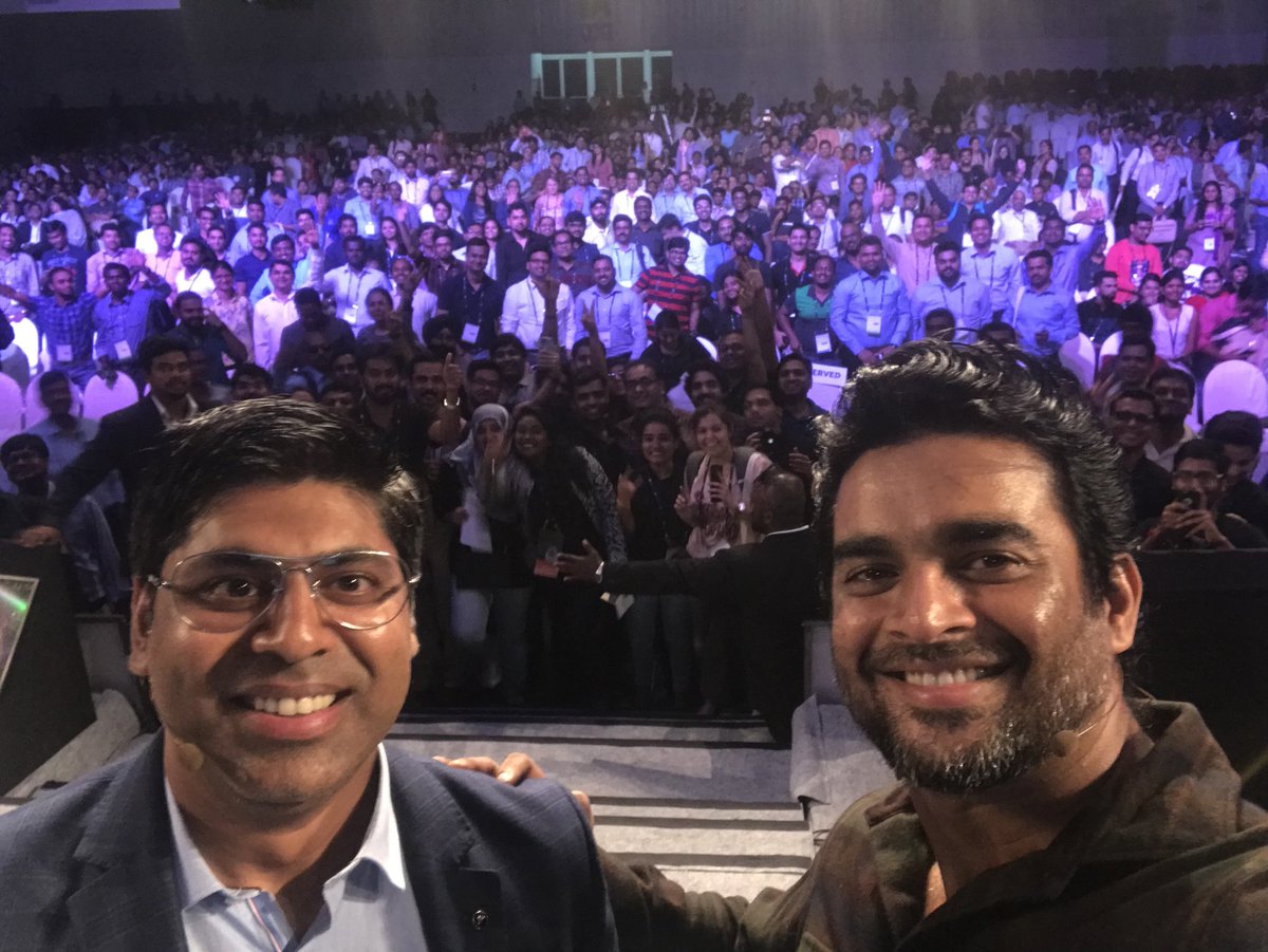 AarifRao's tweet photo. A selfie with @ActorMadhavan with 4000+ people at #SAPTechEd Bangalore https://t.co/ZZP5Ywp1zo
