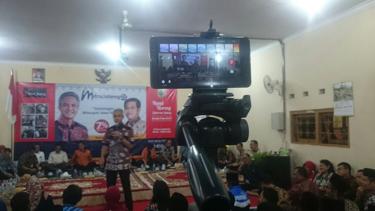 Arra_168's tweet photo. Ngopi Bareng Gubernur Bersama Masyarakat Kab. Pemalang

#DesakuPintar
#JatengGayeng
#GanjarKeDesa https://t.co/UKulv9J6SO