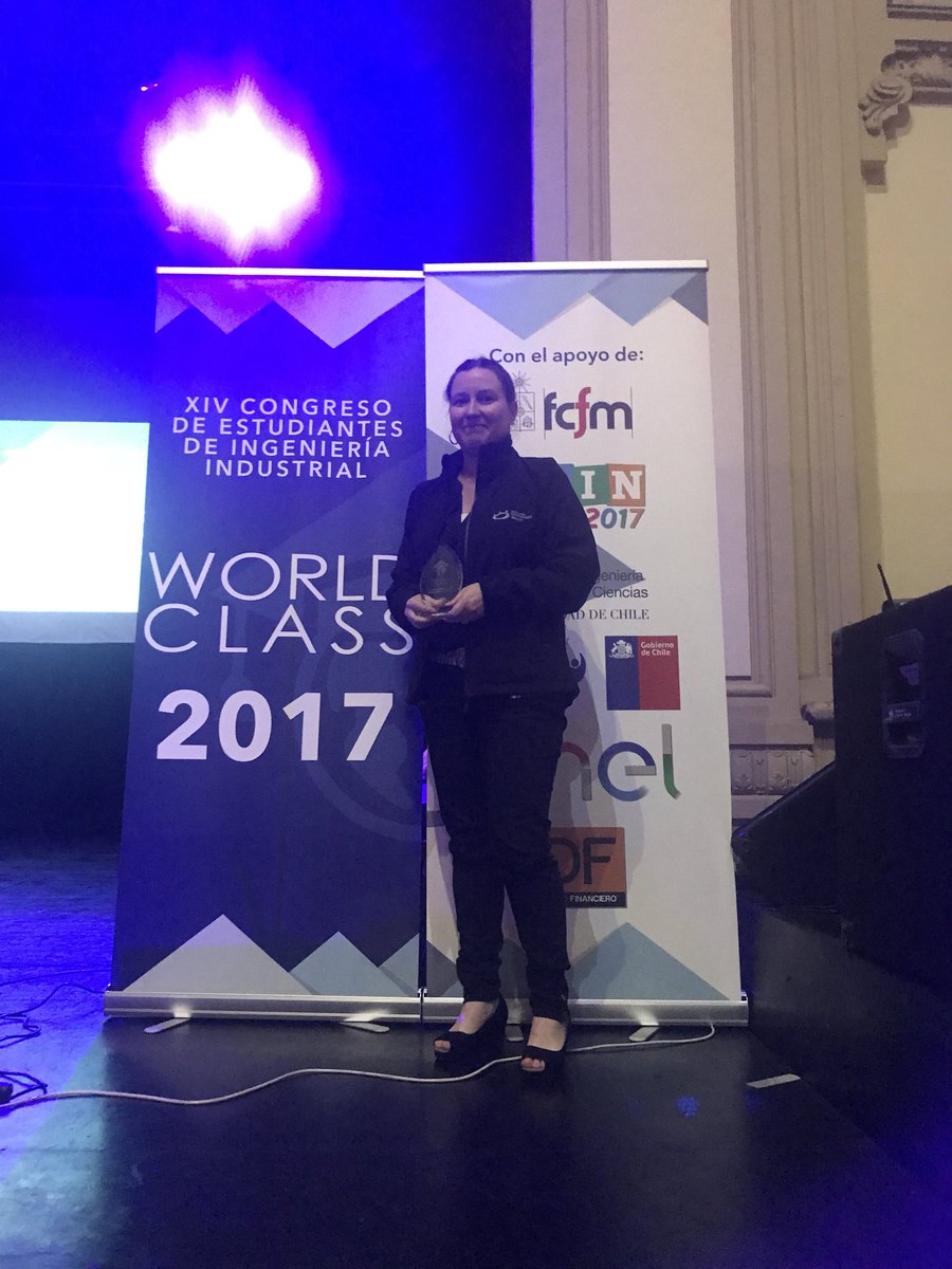 FundacionOMayor's tweet photo. Agradecemos a los estudiantes de @cein_uchile por invitar a nuestra directora de Incidencia @comoreno a su congreso #WorldClass2017 https://t.co/mPXF4PJ2jd