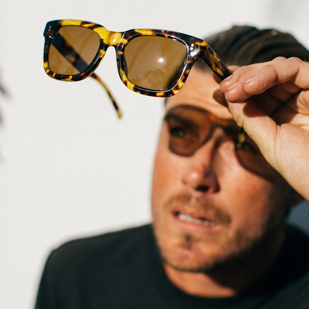 Raen tokyo tortoise Clearance