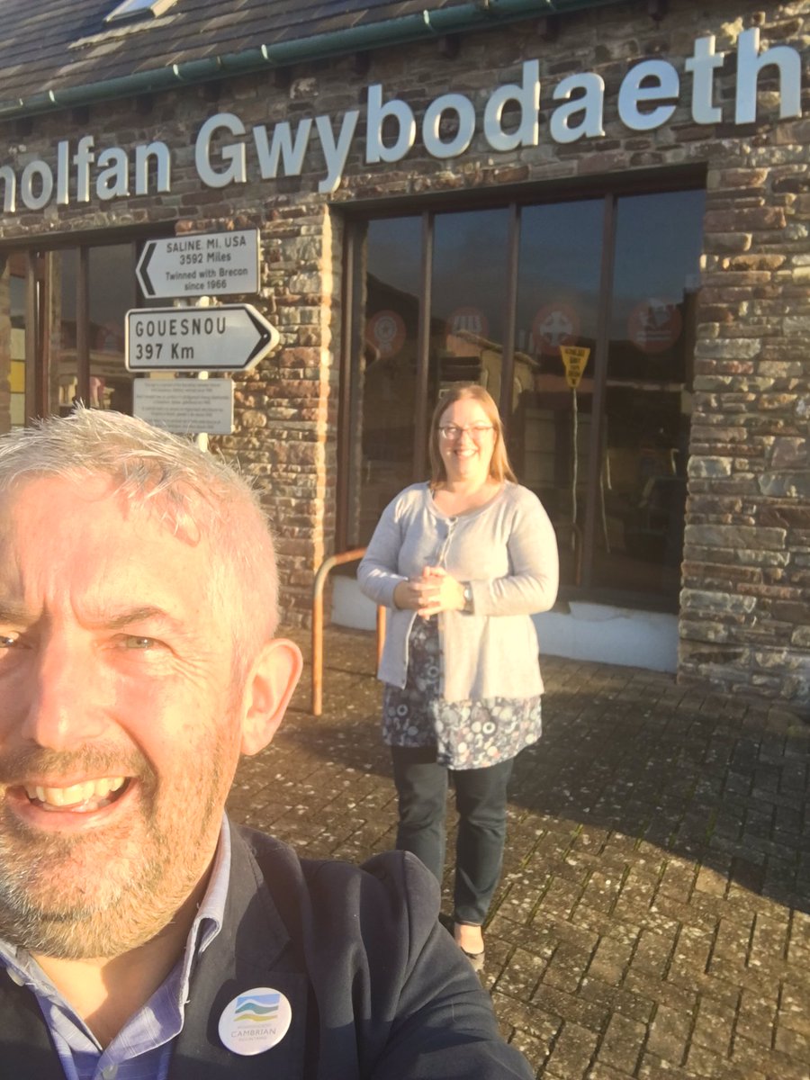 TwmsTreks's tweet photo. Excellent morning with @MidWalesMyWay in #Brecon #Wisdomwednesday amazing work you're doing to promote #cambrianmountains #bootoffice time https://t.co/QJunVMrKzx