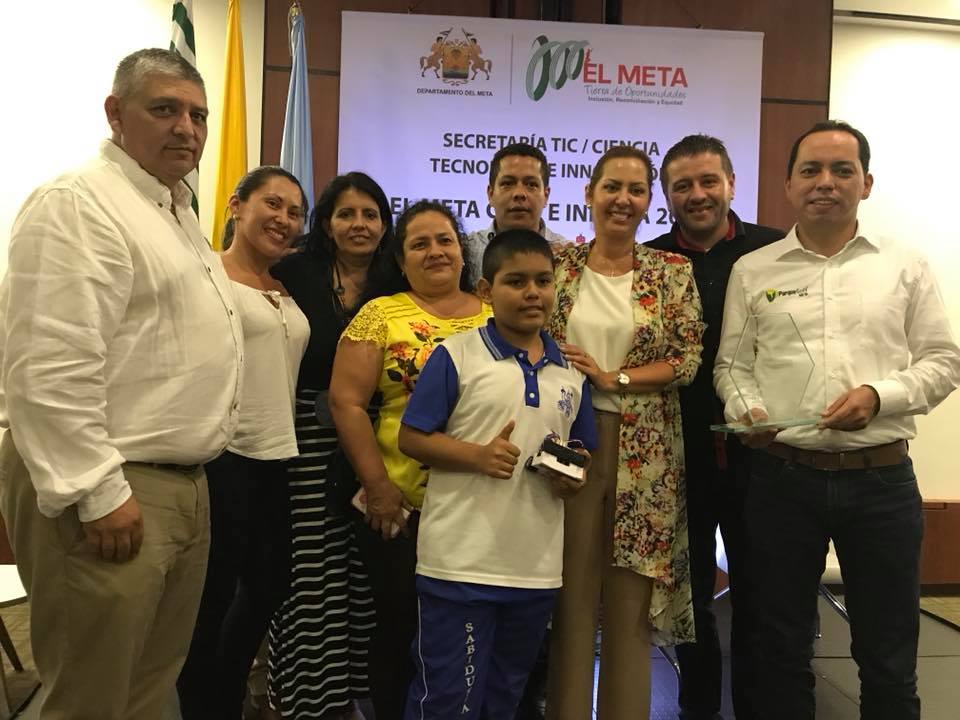 deVillavicencio's tweet photo. RT @ParquesoftMet: Reconocimiento a @camiand y #ParqueSoftMeta por el "aporte en ciencia, tecnología e innovación" https://t.co/qzrTSuloNO