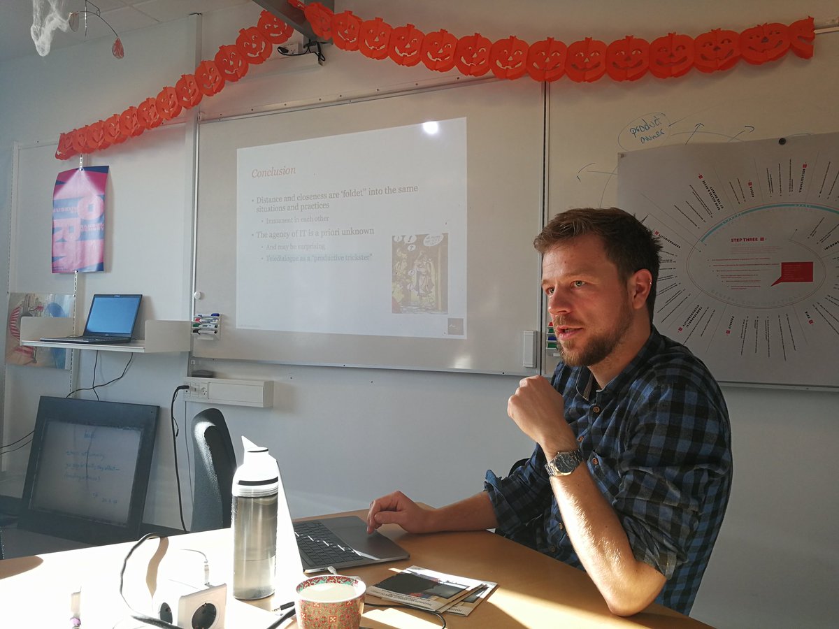 DLRCommons's tweet photo. Thanks to Lars Bo Andersen for the insights about the dilemmas between social workers, children and IT. 
More here: https://t.co/GV2K5m3COR https://t.co/zVMt4T8zGJ