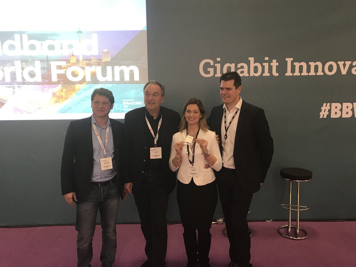 And the winner of our startup showcase competition is....*drum roll*....<a href="/immmr/">immmr</a> . Congratulations 🎉