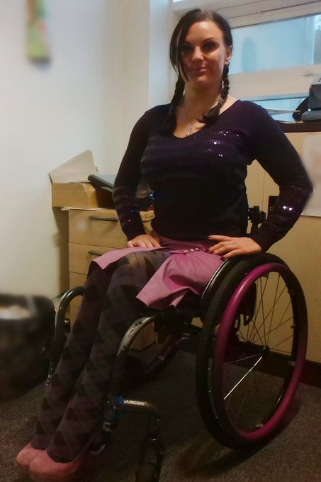 3 pic. #pretty in #purple! #pigtails #legs #tights #stilettos #heels #wheelchair https://t.co/XL4tiT