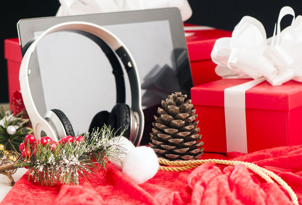 emesouthtampa's tweet photo. These top #techgifts are perfect for innovative companies looking to impress tech-savvy consumers https://t.co/SdEuEgogVz #techitems https://t.co/XY012IFqk2
