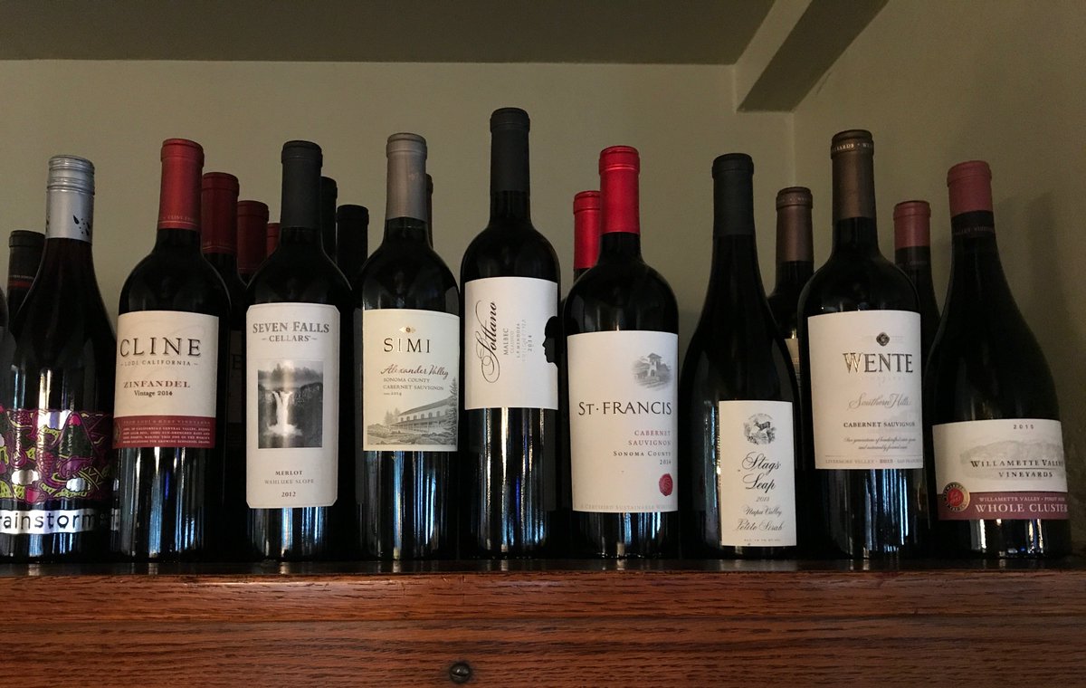 phoebessyracuse's tweet photo. Join us for WINE WEDNESDAY :) Purchase 2 dinner entrees off of our NEW MENU tonight and get a bottle of wine $10 off!! https://t.co/fo1KizGOkj